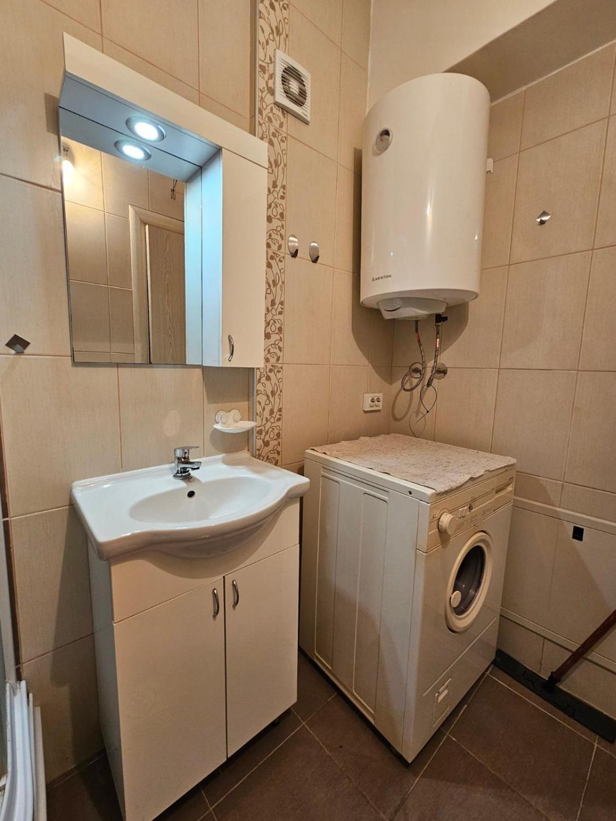 East Gate Apartment Studio Скопие Екстериор снимка